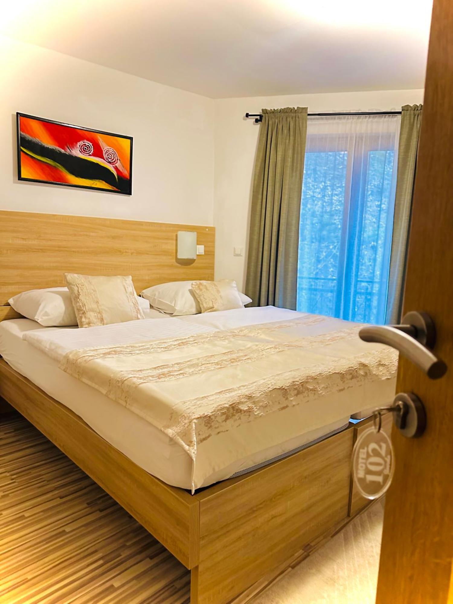 Motel Stovrela ซาซิน ภายนอก รูปภาพ