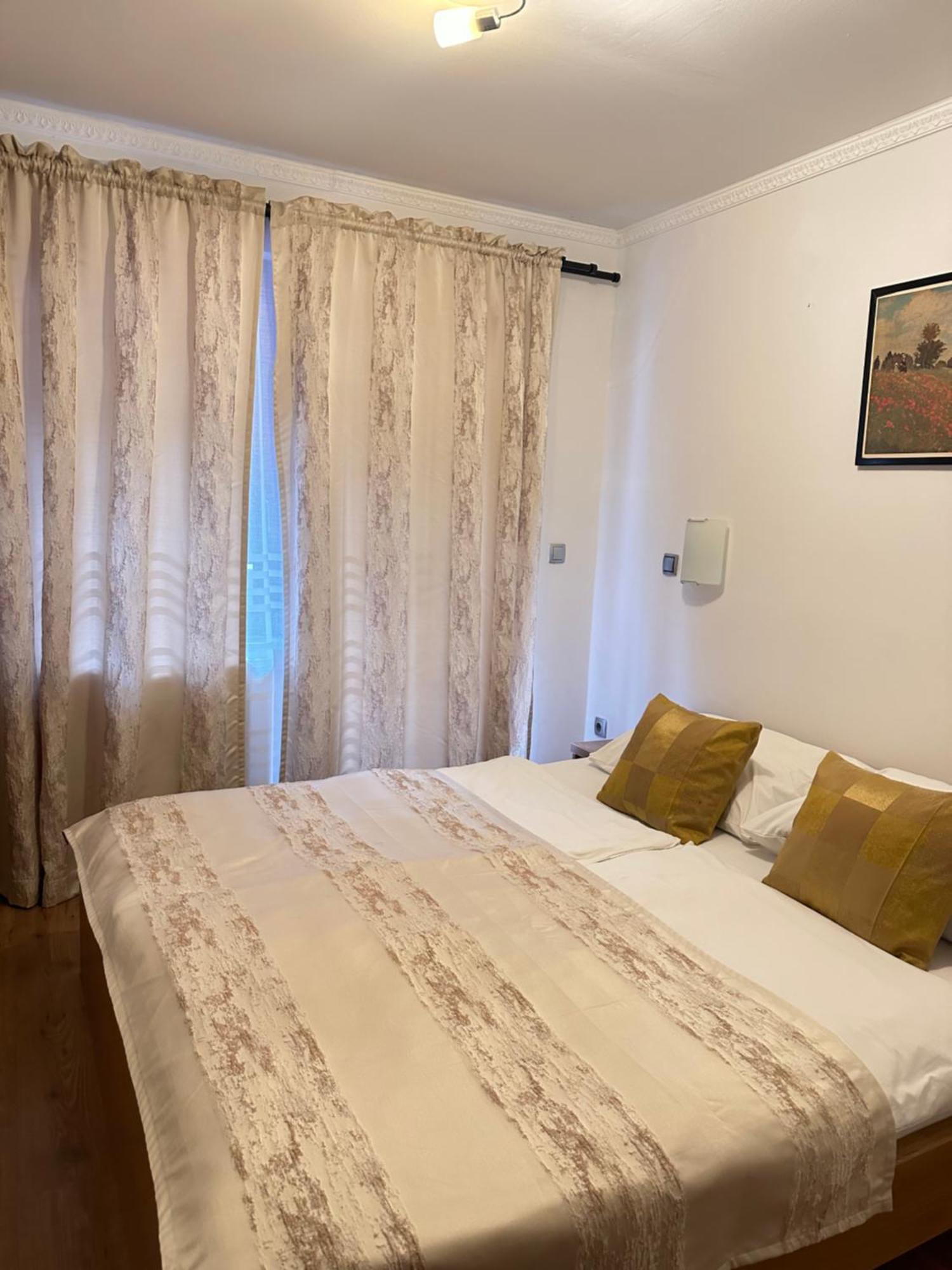 Motel Stovrela ซาซิน ภายนอก รูปภาพ